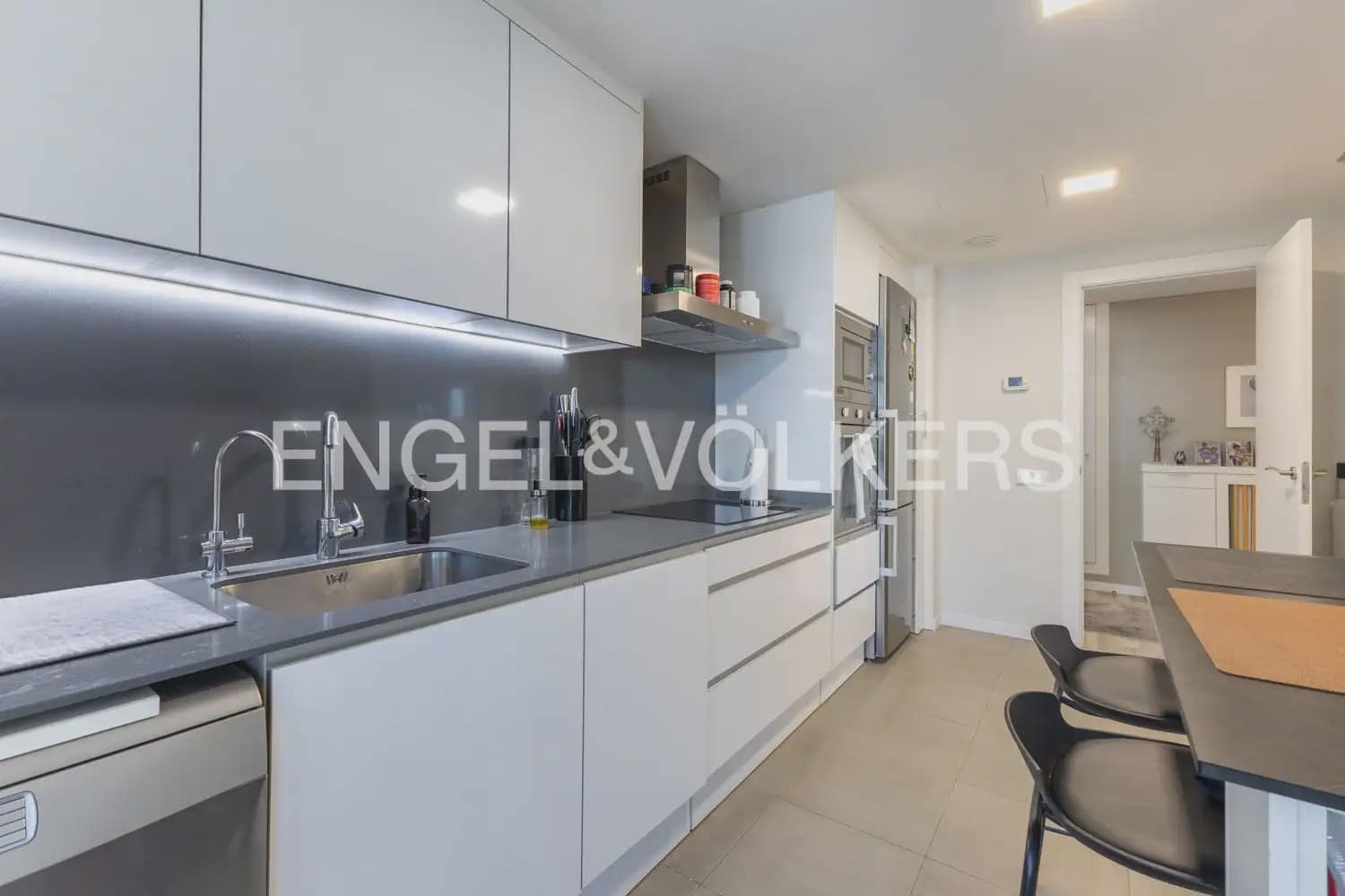 Piso de 3 habitaciones en València ciudad en venta con piscina garaje - 795.000 € (Ref: 9897522)