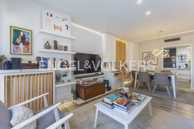 Piso de 3 habitaciones en Ciutat de les Arts i de les Ciencies, València ciudad en venta con piscina garaje - 795.000 € (Ref: 9897522)