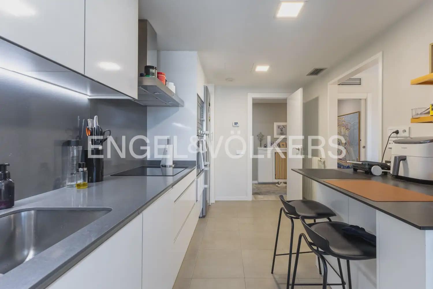 Piso de 3 habitaciones en València ciudad en venta con piscina garaje - 795.000 € (Ref: 9897522)