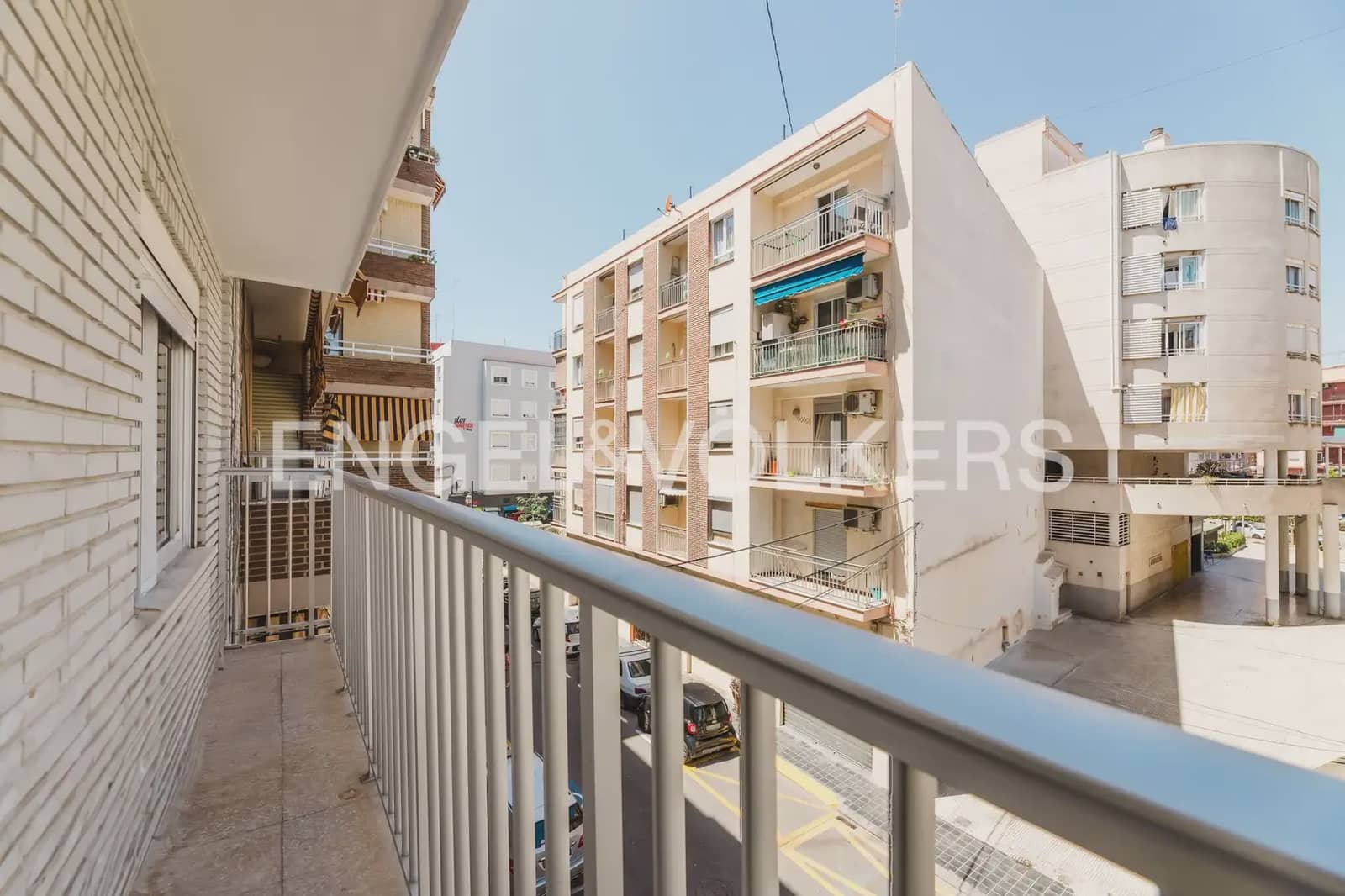 4 slaapkamer Flat te huur in Valencia stad - € 2.000 (Ref: 9897523)