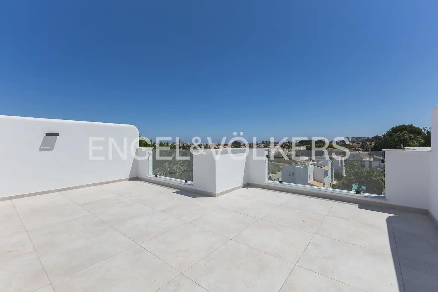 2 makuuhuone Asunto myytävänä paikassa Denia mukana uima-altaan - 349 000 € (Ref: 9897524)