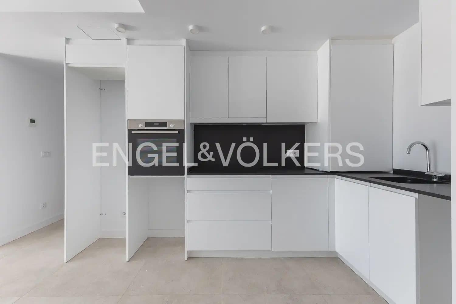 2 makuuhuone Asunto myytävänä paikassa Denia mukana uima-altaan - 349 000 € (Ref: 9897524)