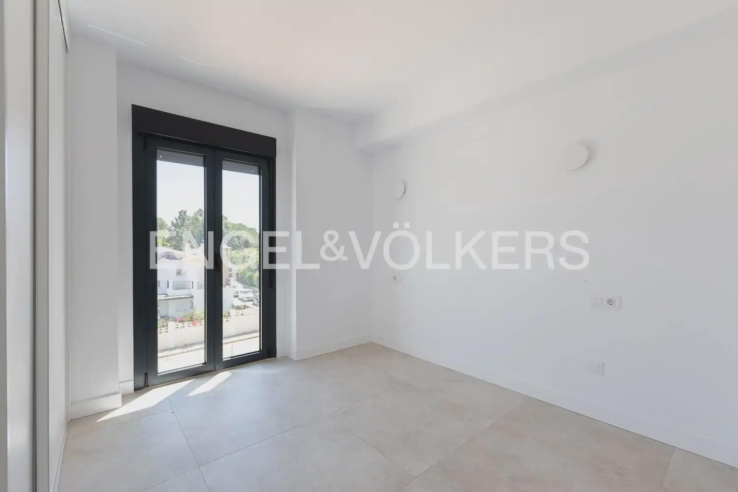 2 makuuhuone Asunto myytävänä paikassa Denia mukana uima-altaan - 349 000 € (Ref: 9897524)
