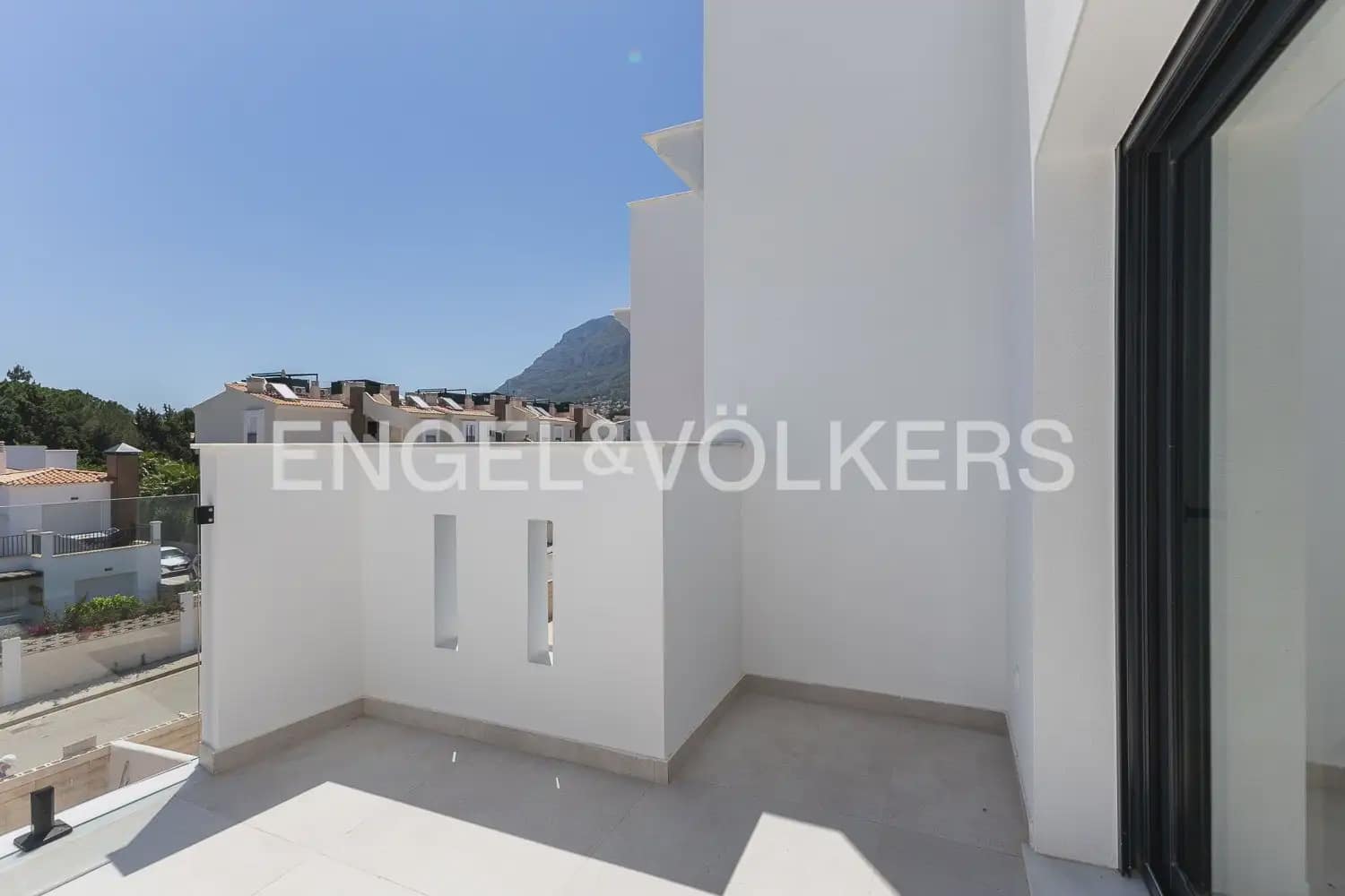 2 makuuhuone Asunto myytävänä paikassa Denia mukana uima-altaan - 349 000 € (Ref: 9897524)