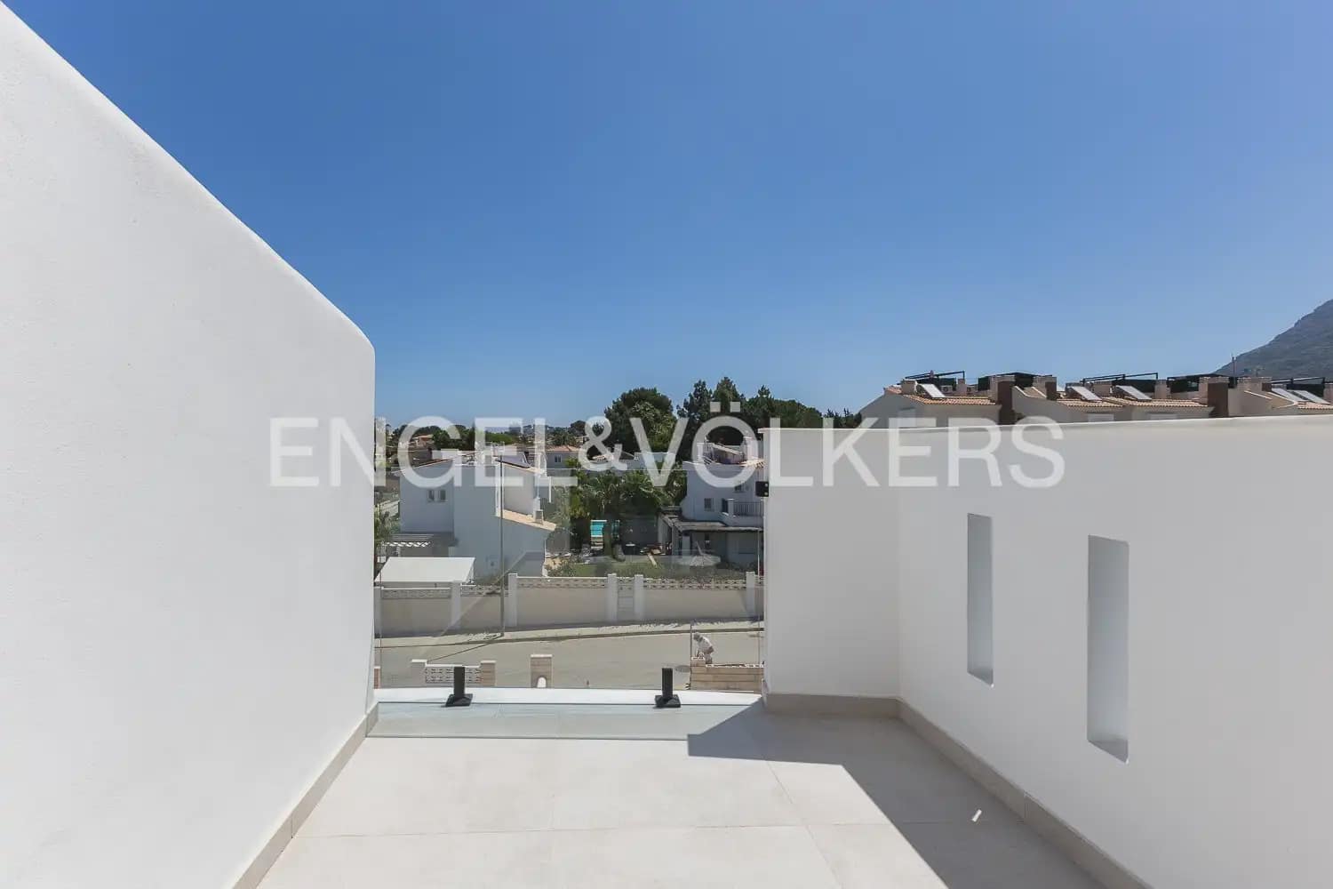 2 makuuhuone Asunto myytävänä paikassa Denia mukana uima-altaan - 349 000 € (Ref: 9897524)