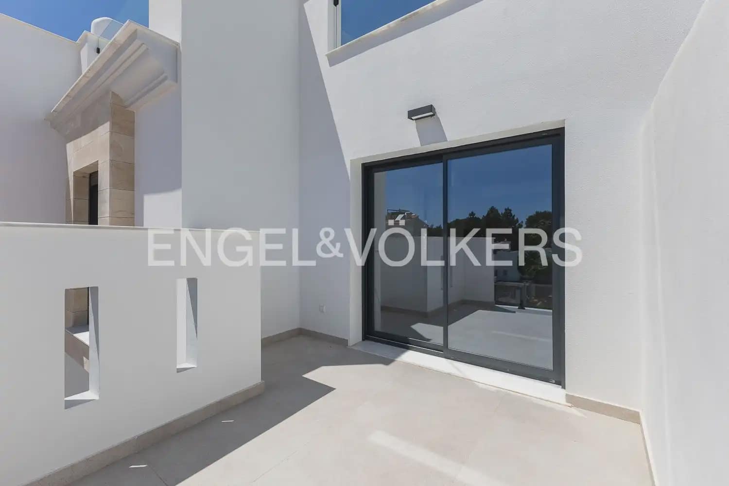 2 makuuhuone Asunto myytävänä paikassa Denia mukana uima-altaan - 349 000 € (Ref: 9897524)
