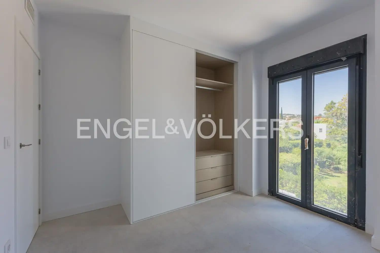 2 Zimmer Wohnung zu verkaufen in Denia mit Pool - 349.000 € (Ref: 9897528)