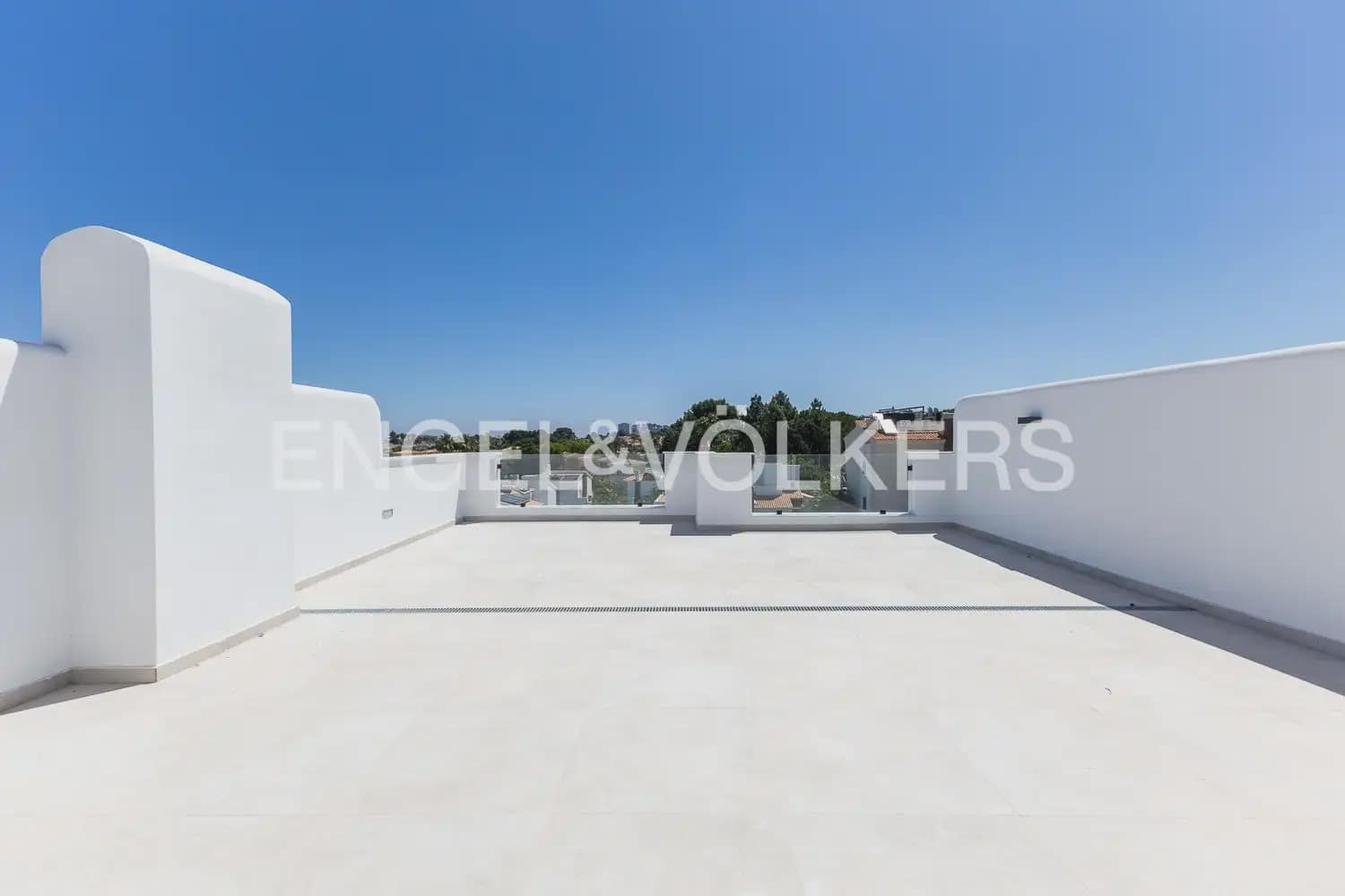 2 Zimmer Wohnung zu verkaufen in Denia mit Pool - 349.000 € (Ref: 9897528)