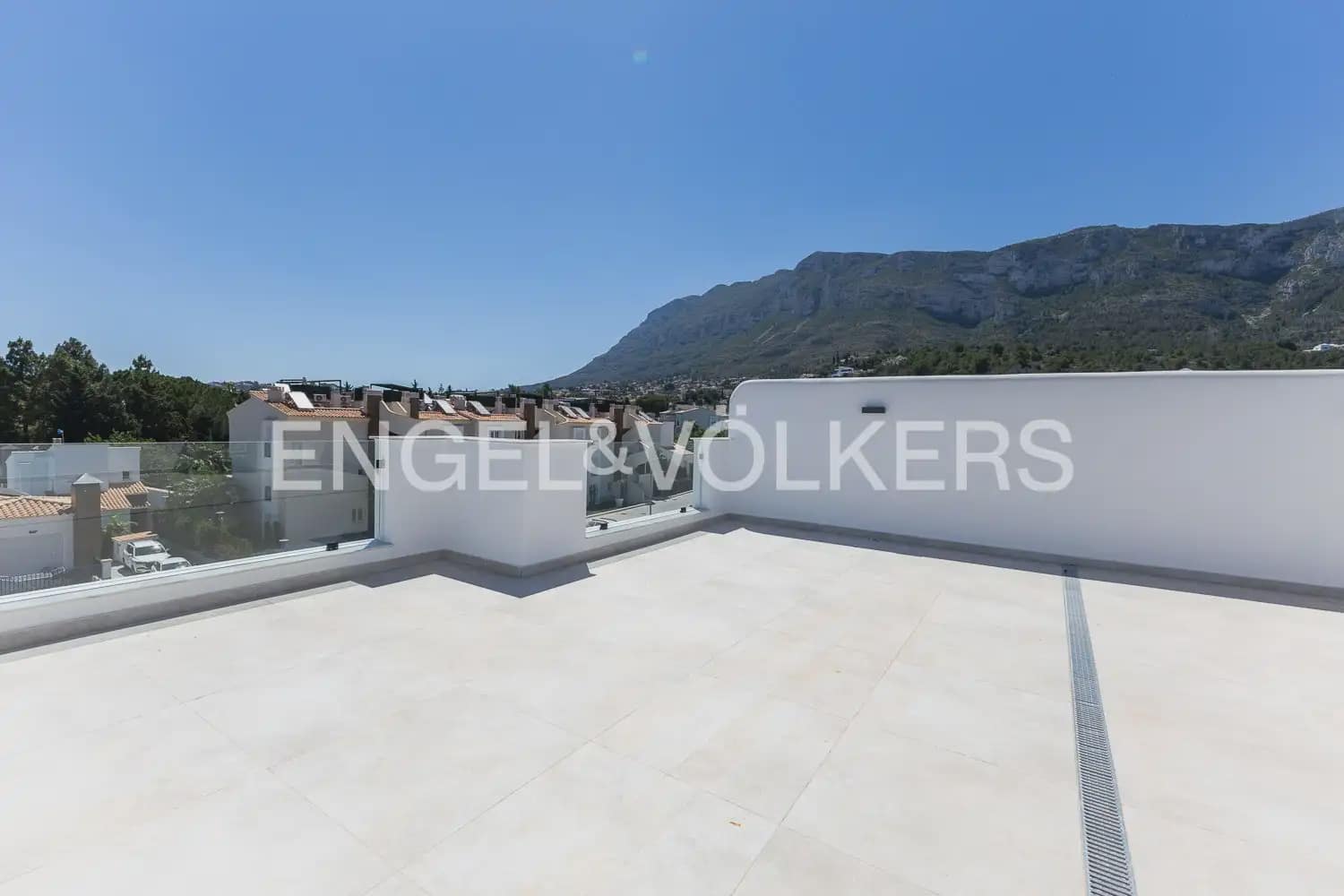 2 Zimmer Wohnung zu verkaufen in Denia mit Pool - 349.000 € (Ref: 9897528)