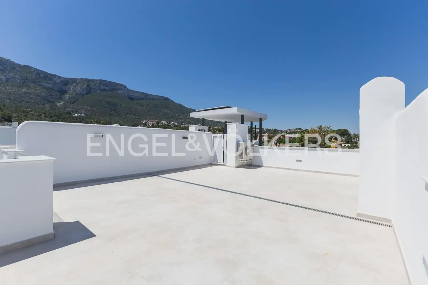 2 Zimmer Wohnung zu verkaufen in Denia mit Pool - 349.000 € (Ref: 9897528)