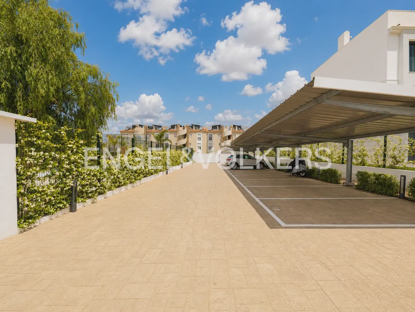 2 Zimmer Wohnung zu verkaufen in Denia mit Pool - 349.000 € (Ref: 9897528)