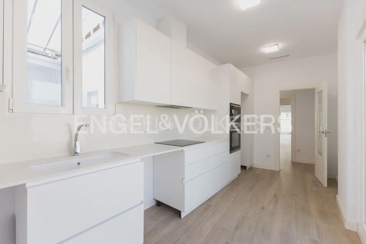 4 Zimmer Wohnung zu vermieten in Valencia Stadt - 10.000 € (Ref: 9897529)