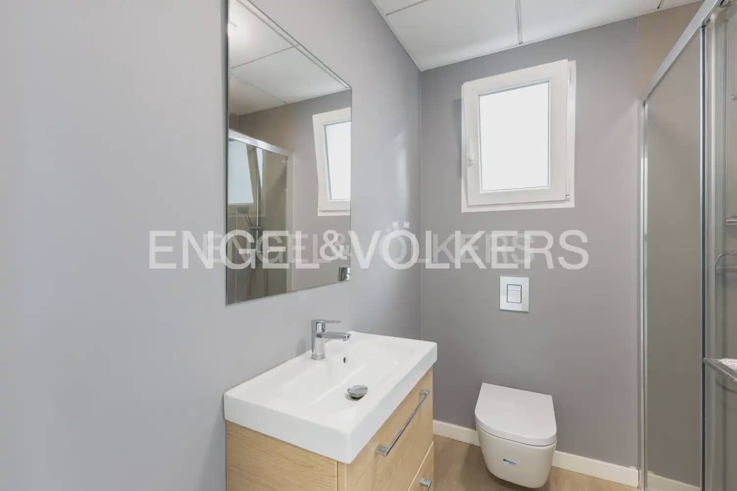 4 Zimmer Wohnung zu vermieten in Valencia Stadt - 10.000 € (Ref: 9897529)