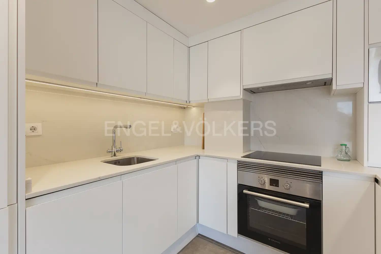 2 camera da letto Appartamento da affittare in Valencia citta con garage - 1.600 € (Rif: 9897530)