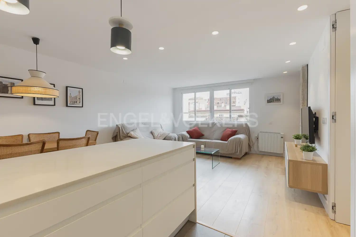 2 camera da letto Appartamento da affittare in Valencia citta con garage - 1.600 € (Rif: 9897530)