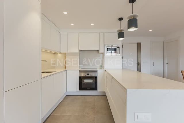 Piso de 2 habitaciones en El Mercat, València ciudad en alquiler con garaje - 1.600 € (Ref: 9897530)
