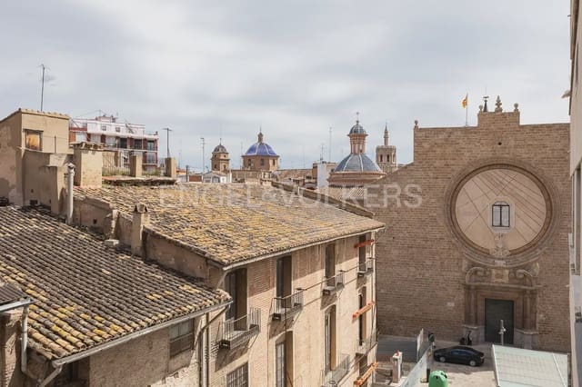 Piso de 2 habitaciones en El Mercat, València ciudad en alquiler con garaje - 1.600 € (Ref: 9897530)