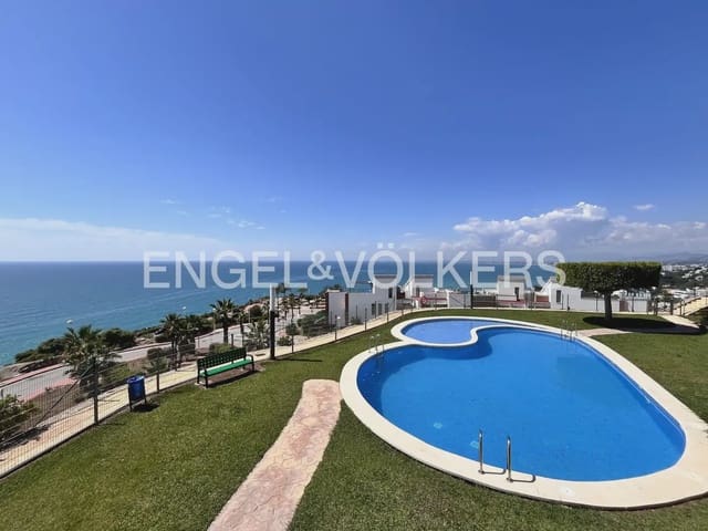 4 bedroom Flat for rent in Oropesa  with pool garage - € 2,300 (Ref: 9897531)