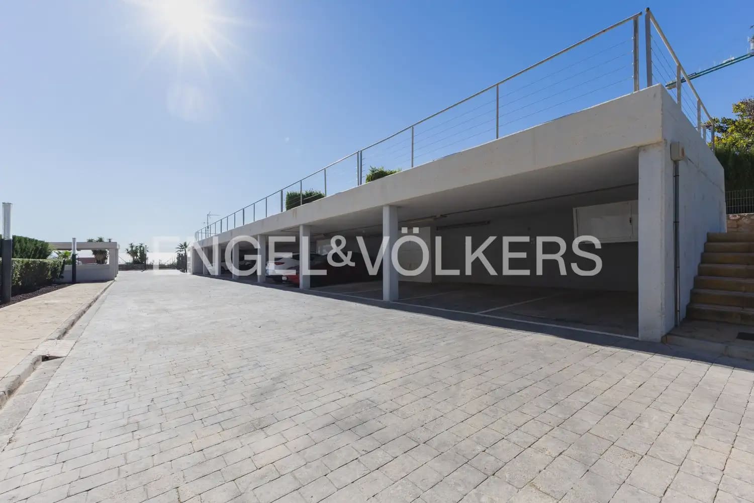 4 bedroom Flat for rent in Oropesa  with pool garage - € 2,300 (Ref: 9897531)