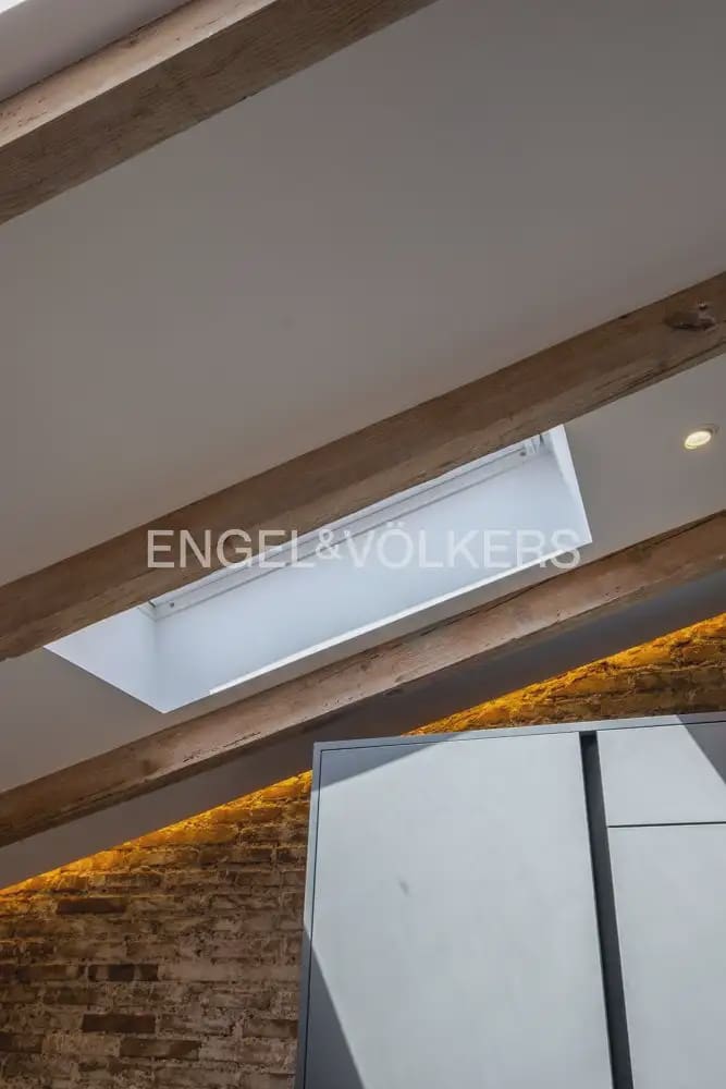 2 slaapkamer Flat te huur in Valencia stad - € 2.600 (Ref: 9897534)