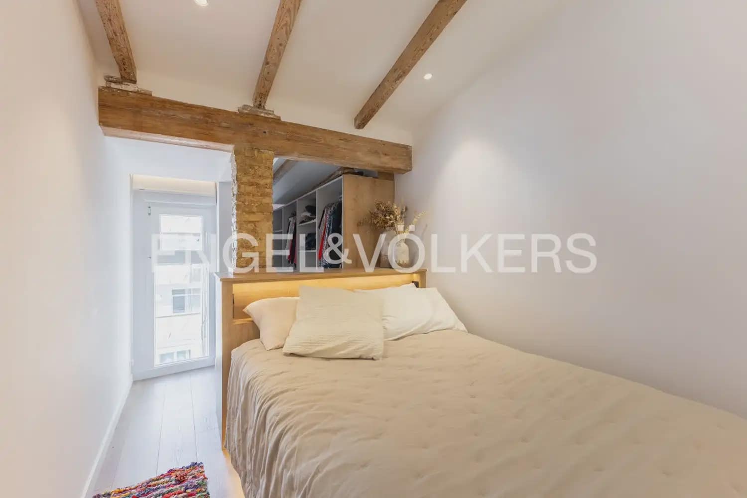 2 slaapkamer Flat te huur in Valencia stad - € 2.600 (Ref: 9897534)
