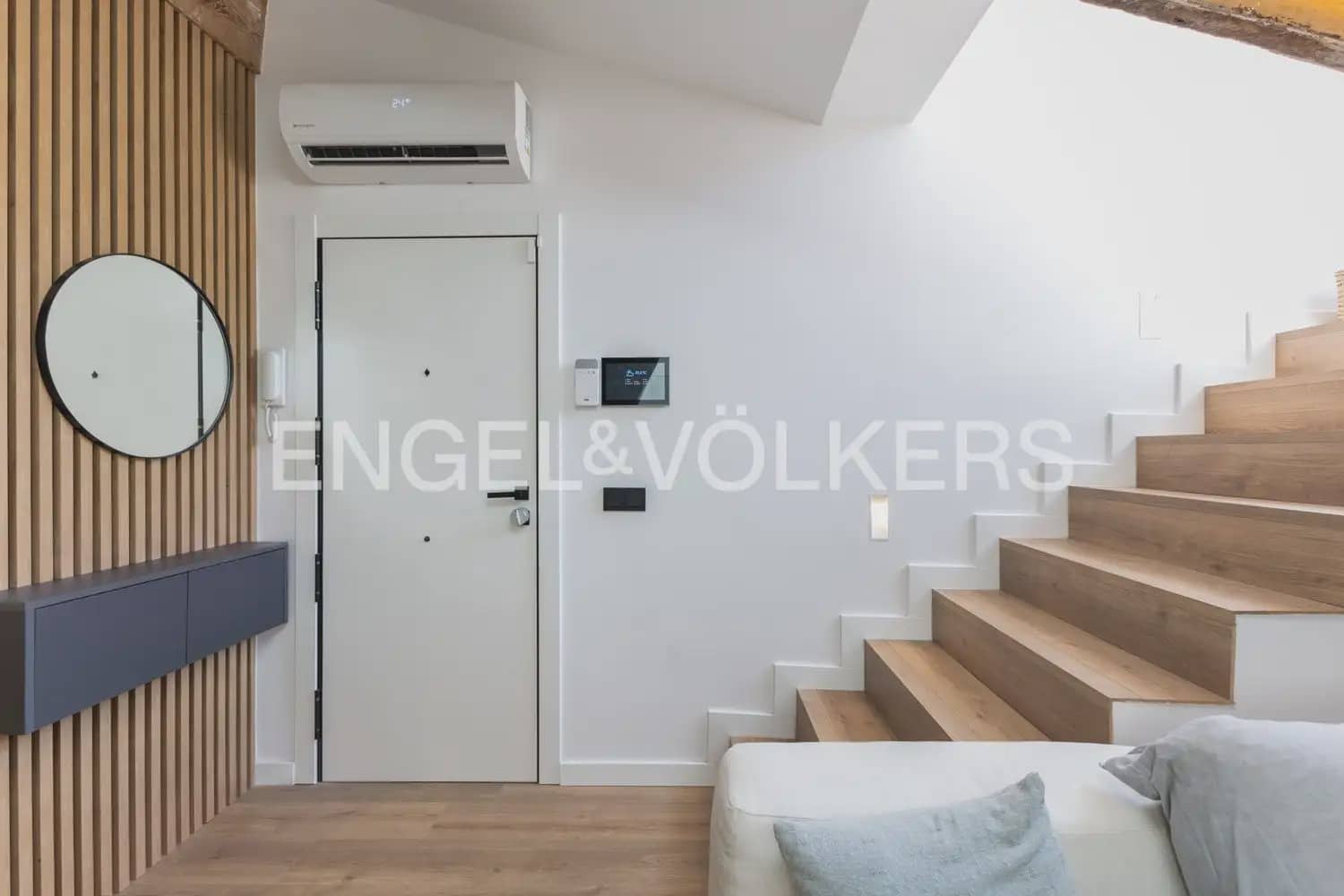 2 slaapkamer Flat te huur in Valencia stad - € 2.600 (Ref: 9897534)
