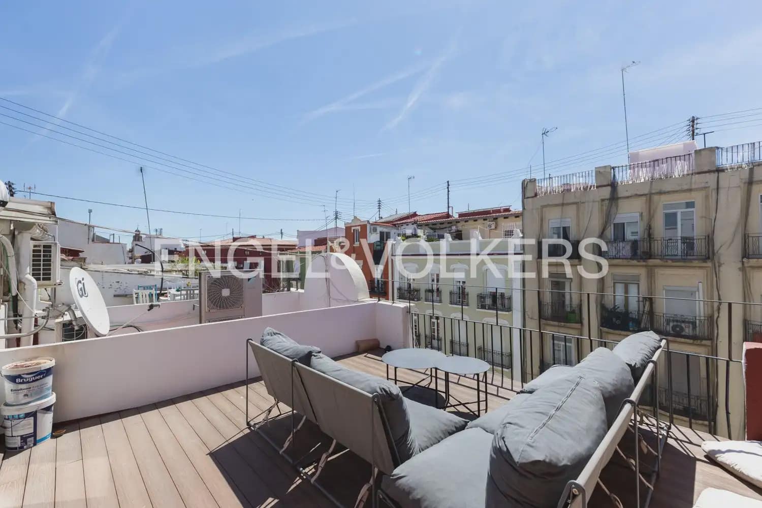 2 slaapkamer Flat te huur in Valencia stad - € 2.600 (Ref: 9897534)