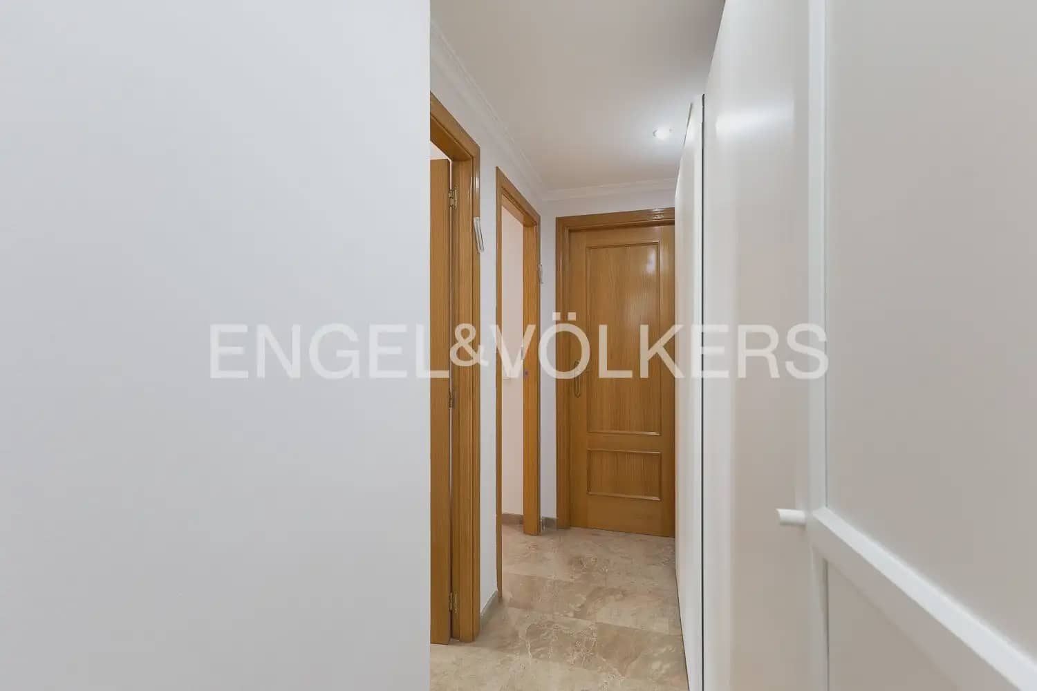 3 sovrum Lägenhet till salu i Valencia stad med pool garage - 475 000 € (Ref: 9897535)