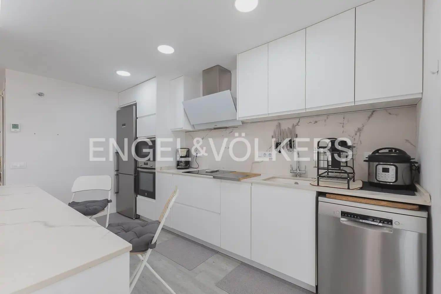 3 sovrum Lägenhet till salu i Valencia stad med pool garage - 475 000 € (Ref: 9897535)