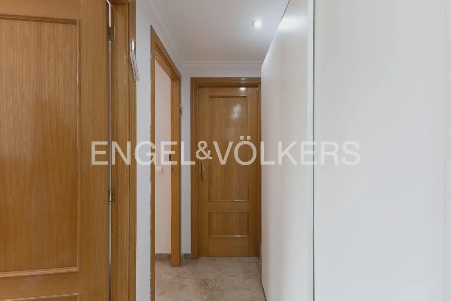 3 sovrum Lägenhet till salu i Valencia stad med pool garage - 475 000 € (Ref: 9897535)