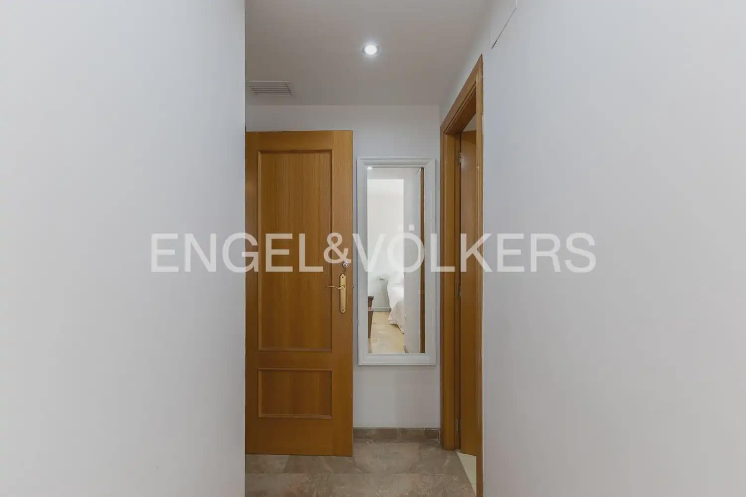 3 sovrum Lägenhet till salu i Valencia stad med pool garage - 475 000 € (Ref: 9897535)