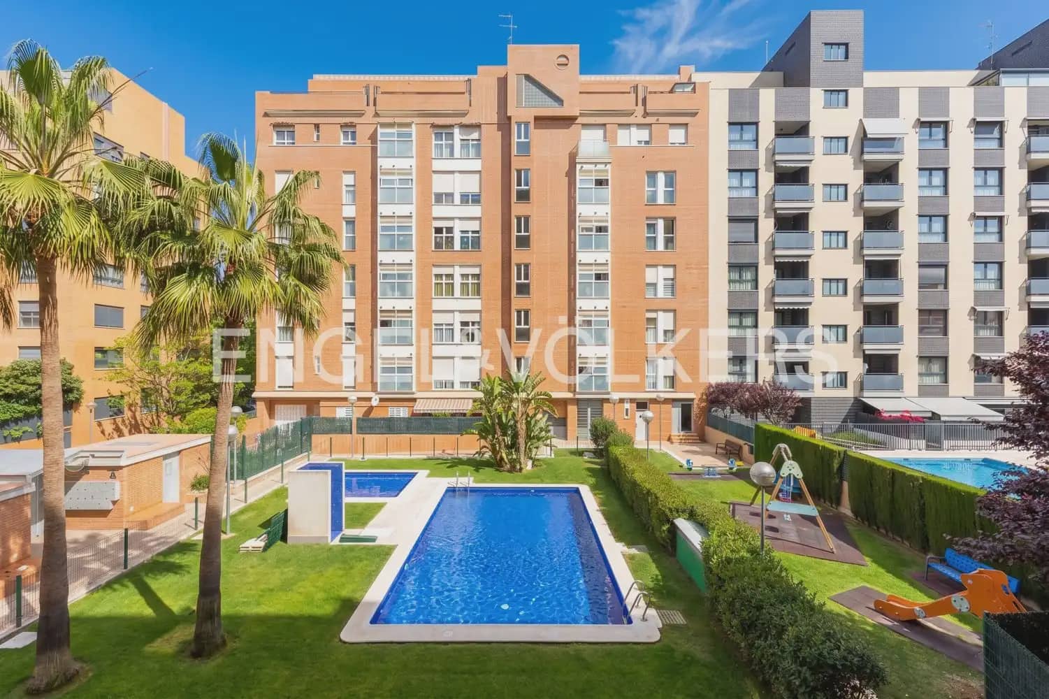 3 sovrum Lägenhet till salu i Valencia stad med pool garage - 475 000 € (Ref: 9897535)
