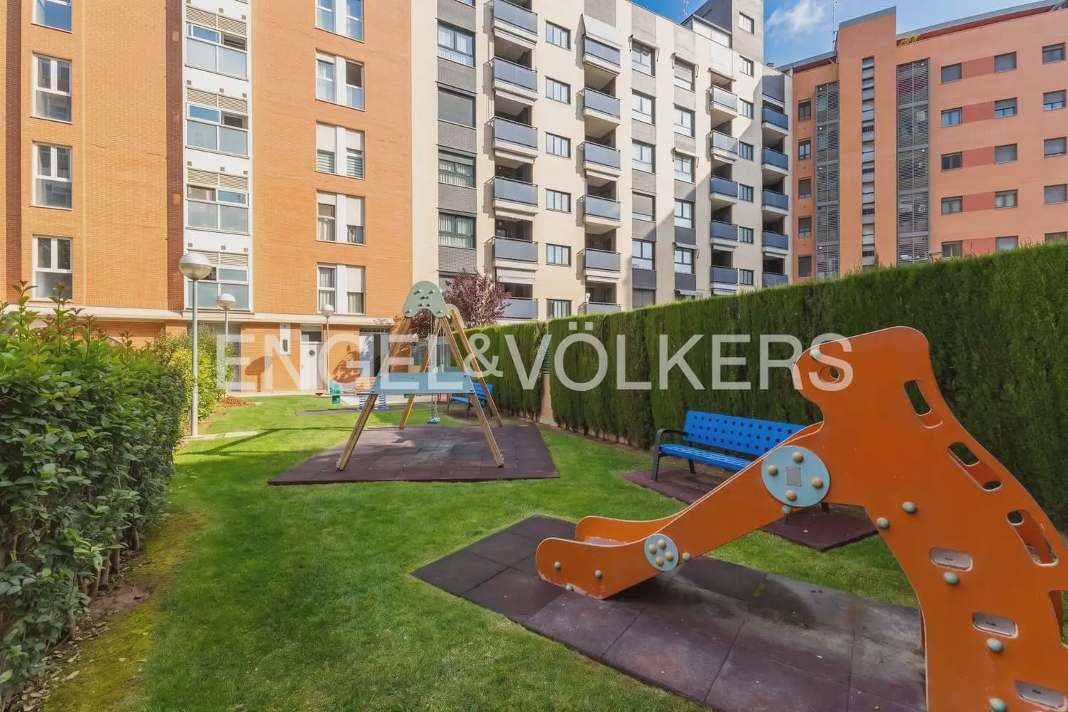 3 sovrum Lägenhet till salu i Valencia stad med pool garage - 475 000 € (Ref: 9897535)