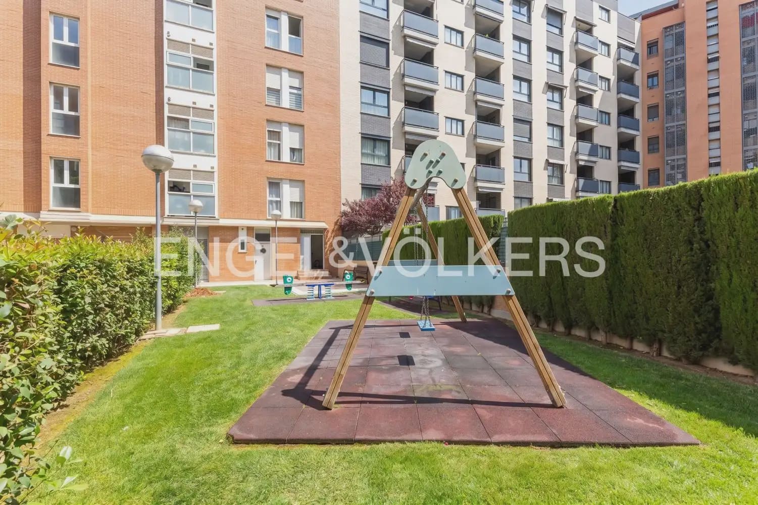 3 sovrum Lägenhet till salu i Valencia stad med pool garage - 475 000 € (Ref: 9897535)