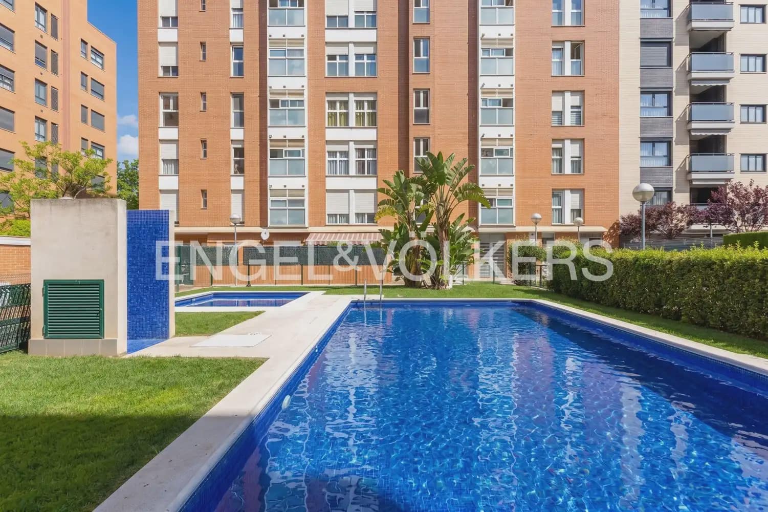 3 sovrum Lägenhet till salu i Valencia stad med pool garage - 475 000 € (Ref: 9897535)