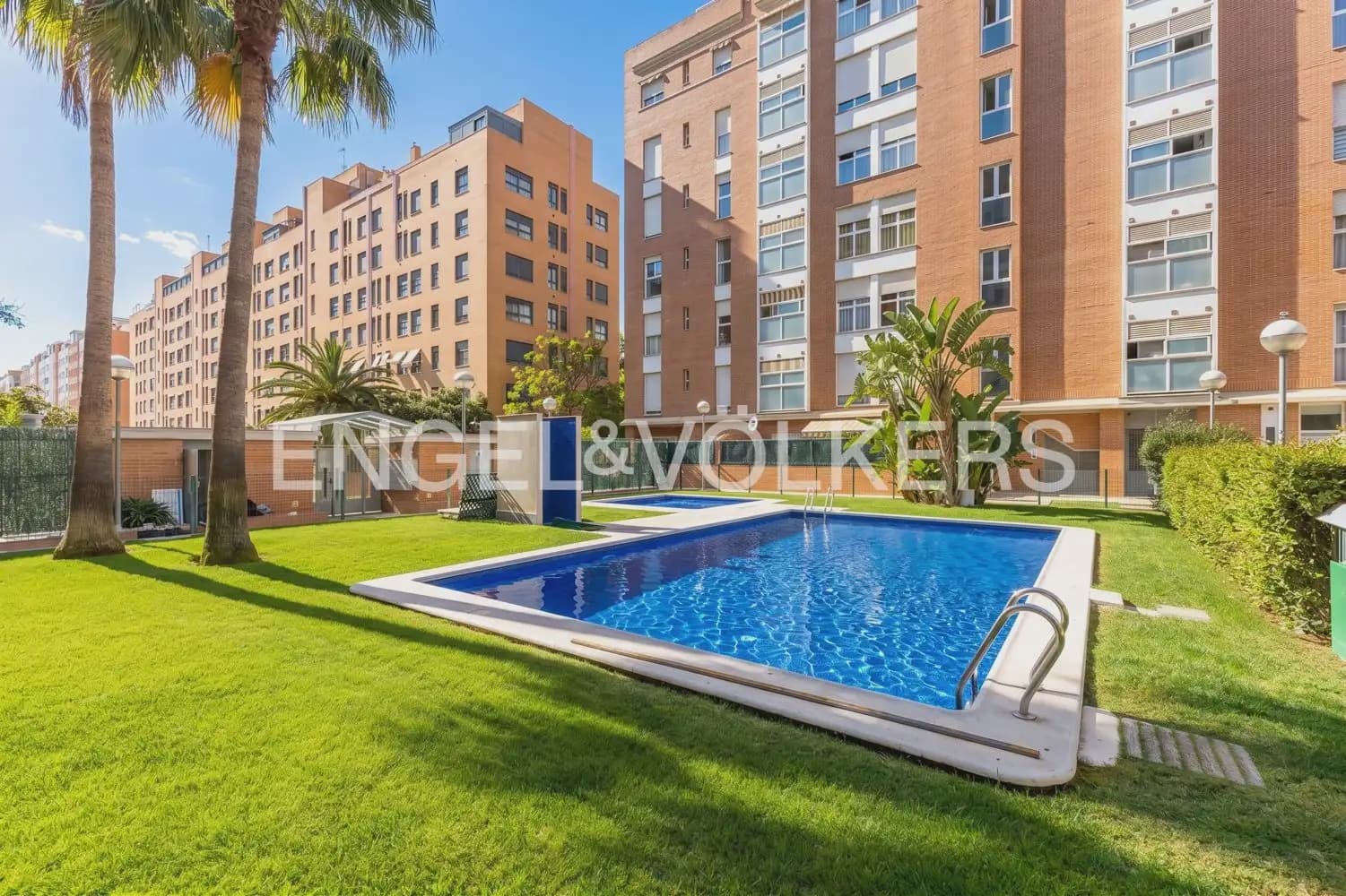 3 sovrum Lägenhet till salu i Valencia stad med pool garage - 475 000 € (Ref: 9897535)