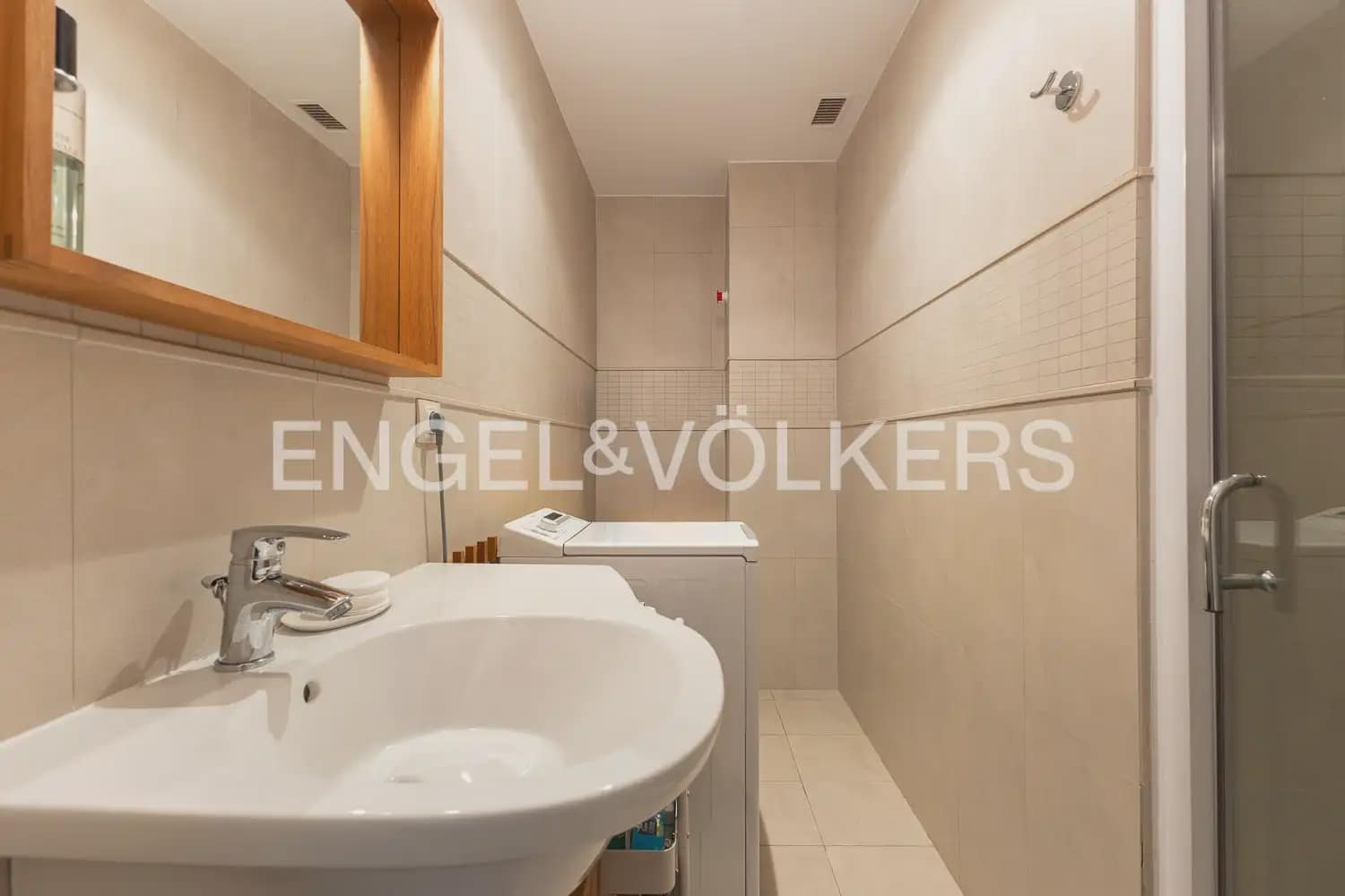 2 makuuhuone Asunto vuokrattavana paikassa Valencia kaupunki - 1 700 € (Ref: 9897540)