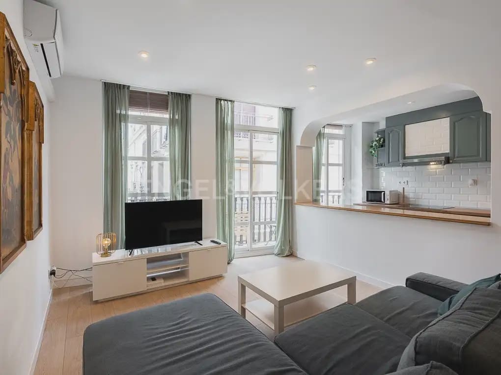 Appartement de 2 chambres à louer à Valence ville - 1 650 € (Ref: 9897541)