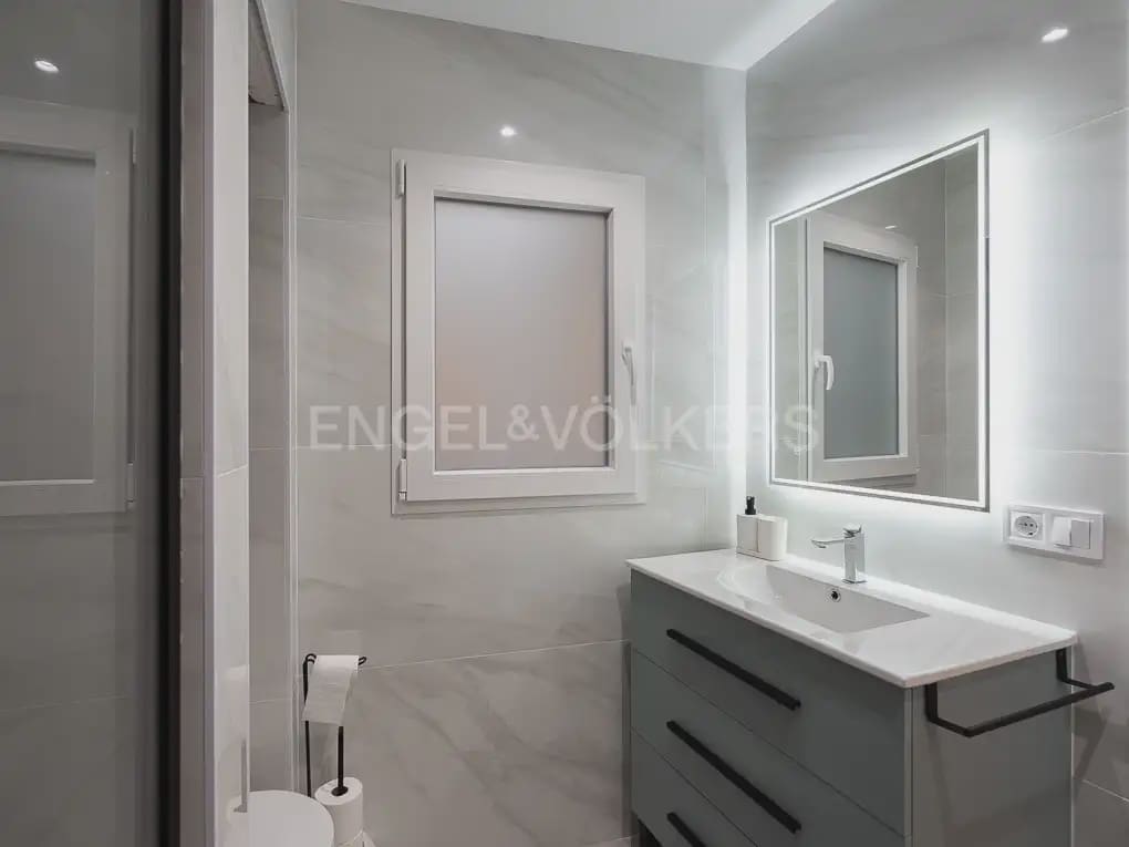 Appartement de 2 chambres à louer à Valence ville - 1 650 € (Ref: 9897541)