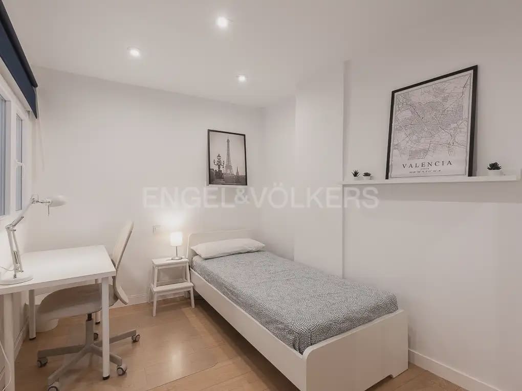 Appartement de 2 chambres à louer à Valence ville - 1 650 € (Ref: 9897541)
