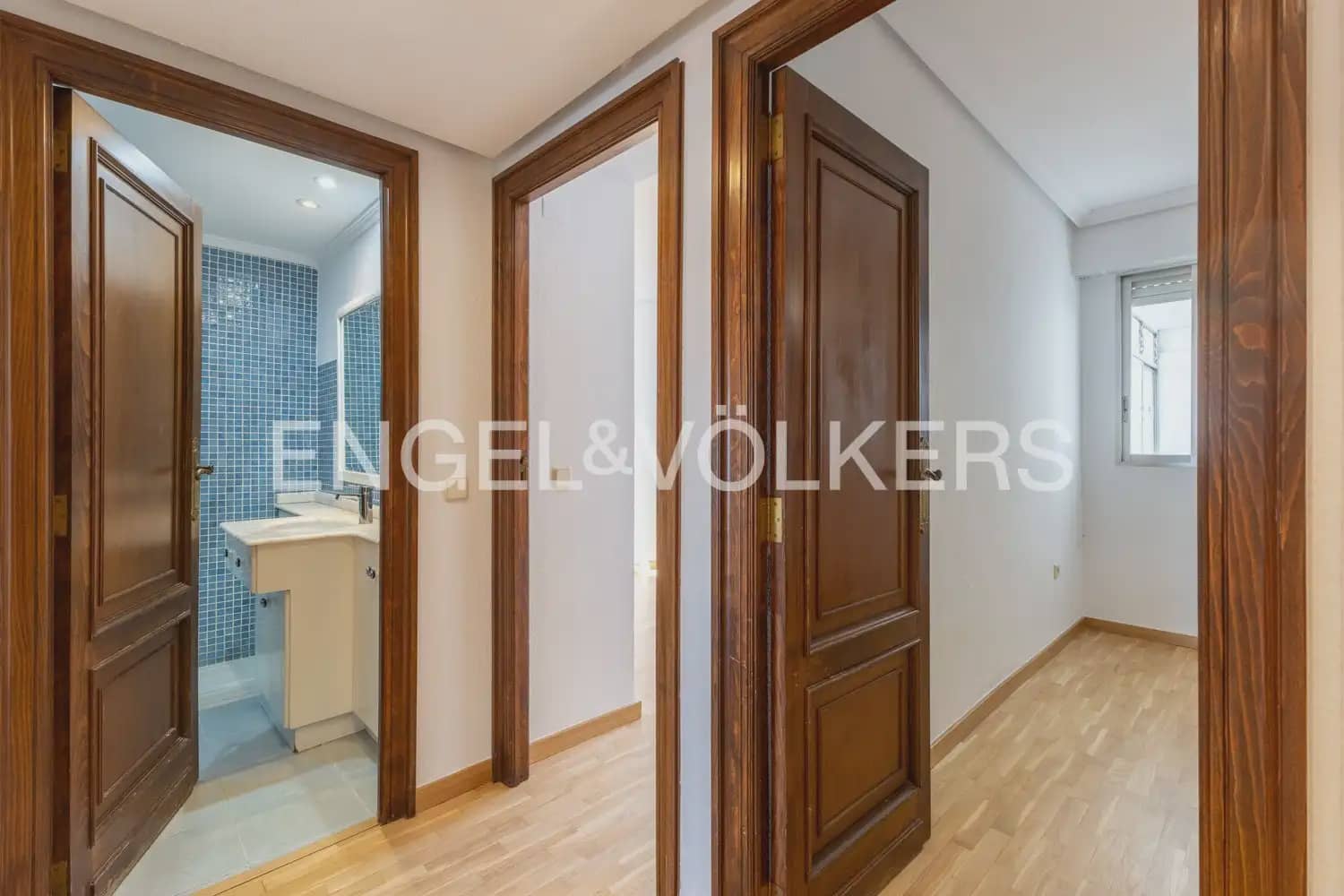 3 sypialnia Mieszkanie do wynajęcia w Miasto Walencja - 2 100 € (Ref: 9897544)