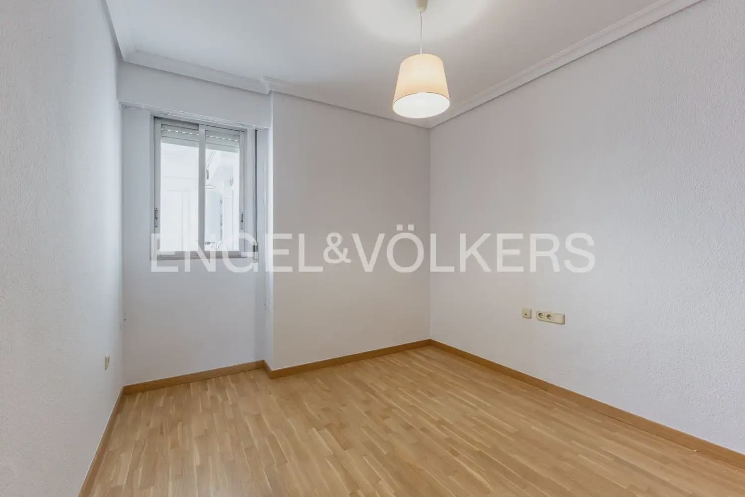 3 sypialnia Mieszkanie do wynajęcia w Miasto Walencja - 2 100 € (Ref: 9897544)