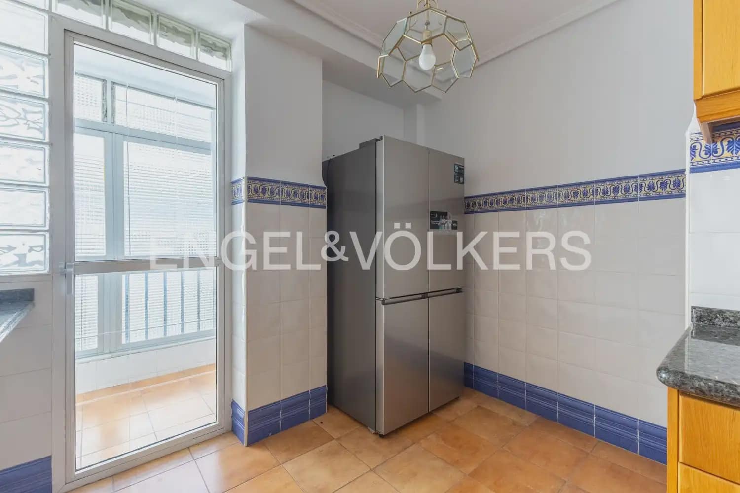 3 sypialnia Mieszkanie do wynajęcia w Miasto Walencja - 2 100 € (Ref: 9897544)