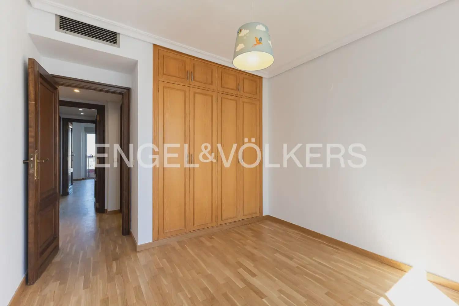3 sypialnia Mieszkanie do wynajęcia w Miasto Walencja - 2 100 € (Ref: 9897544)
