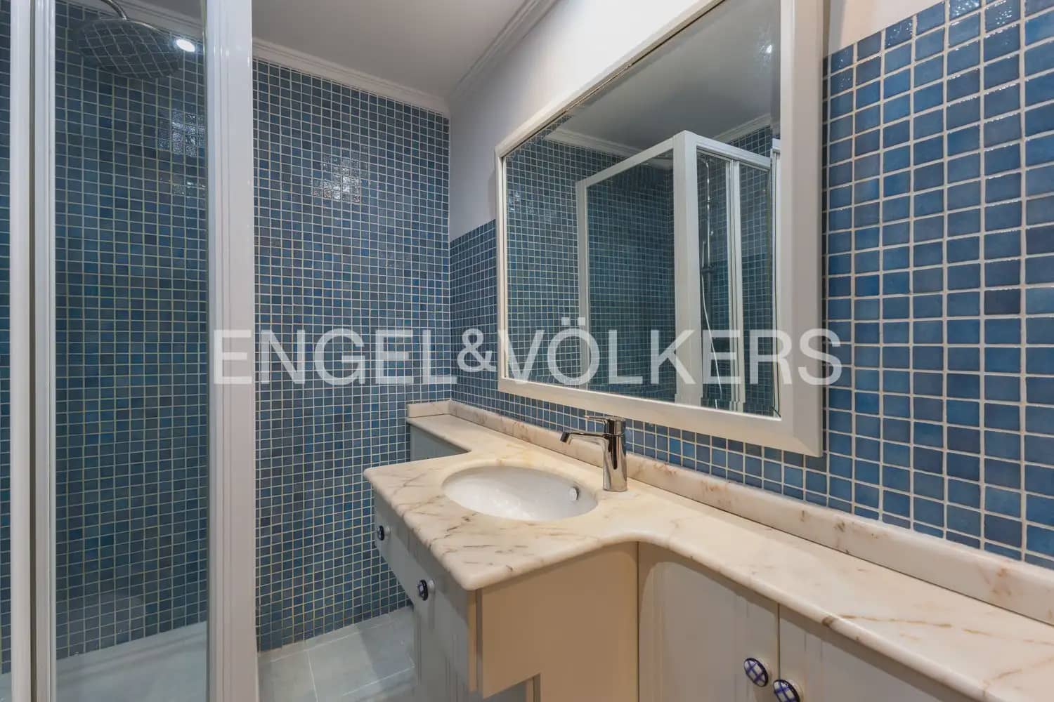 3 sypialnia Mieszkanie do wynajęcia w Miasto Walencja - 2 100 € (Ref: 9897544)