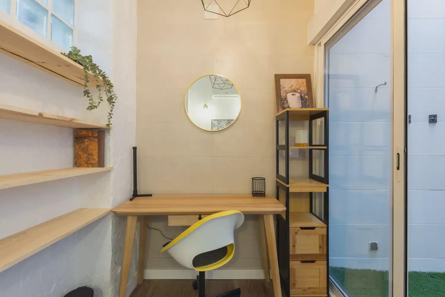 1 bedroom Flat for rent in Valencia city - € 1,300 (Ref: 9897545)