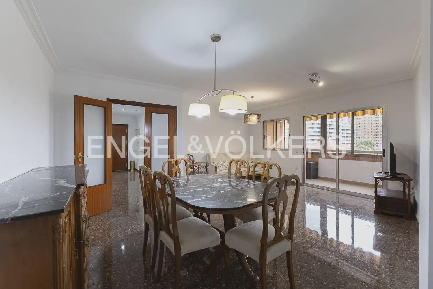 3 sypialnia Mieszkanie do wynajęcia w Miasto Walencja z garażem - 1 500 € (Ref: 9897552)