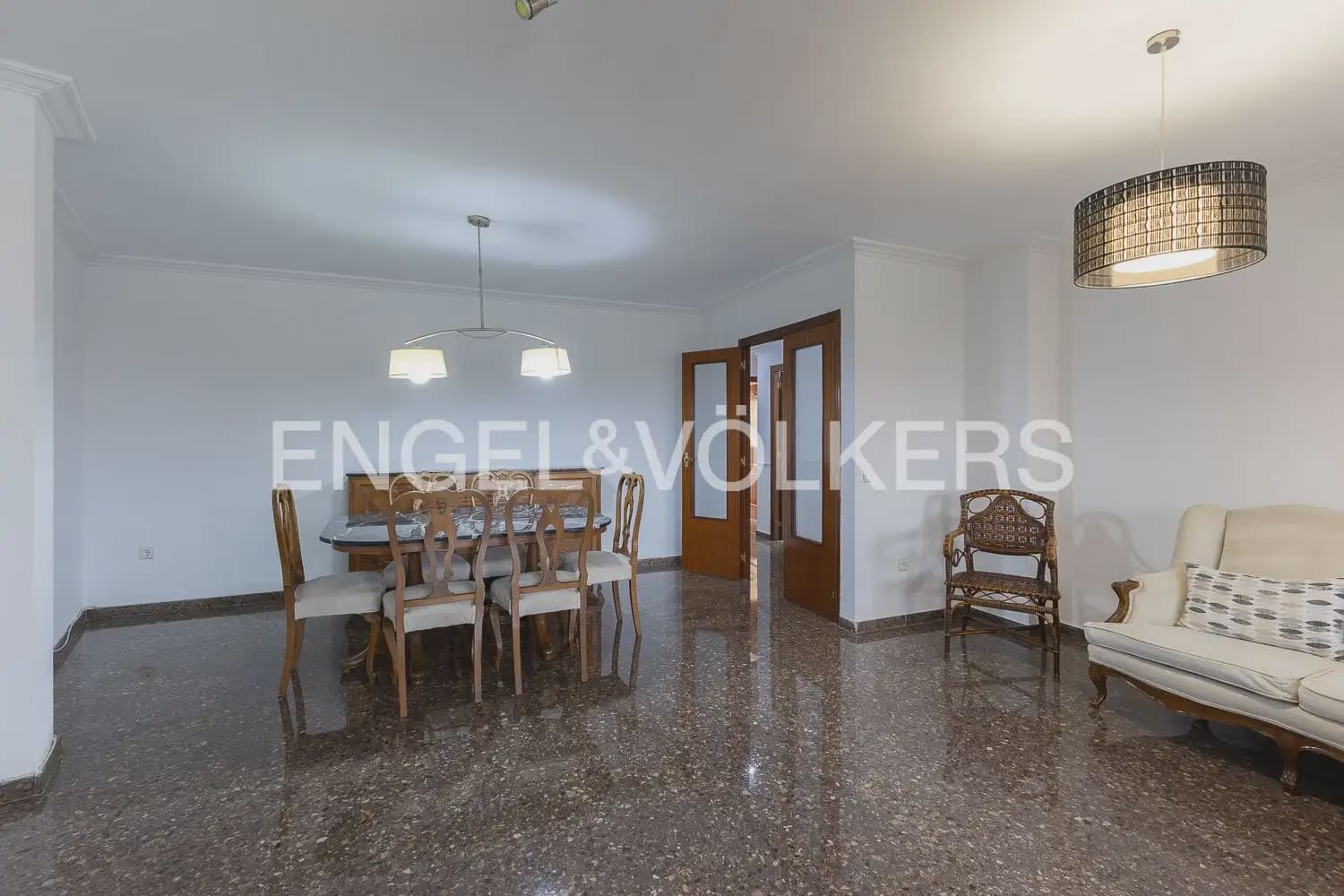 3 sypialnia Mieszkanie do wynajęcia w Miasto Walencja z garażem - 1 500 € (Ref: 9897552)