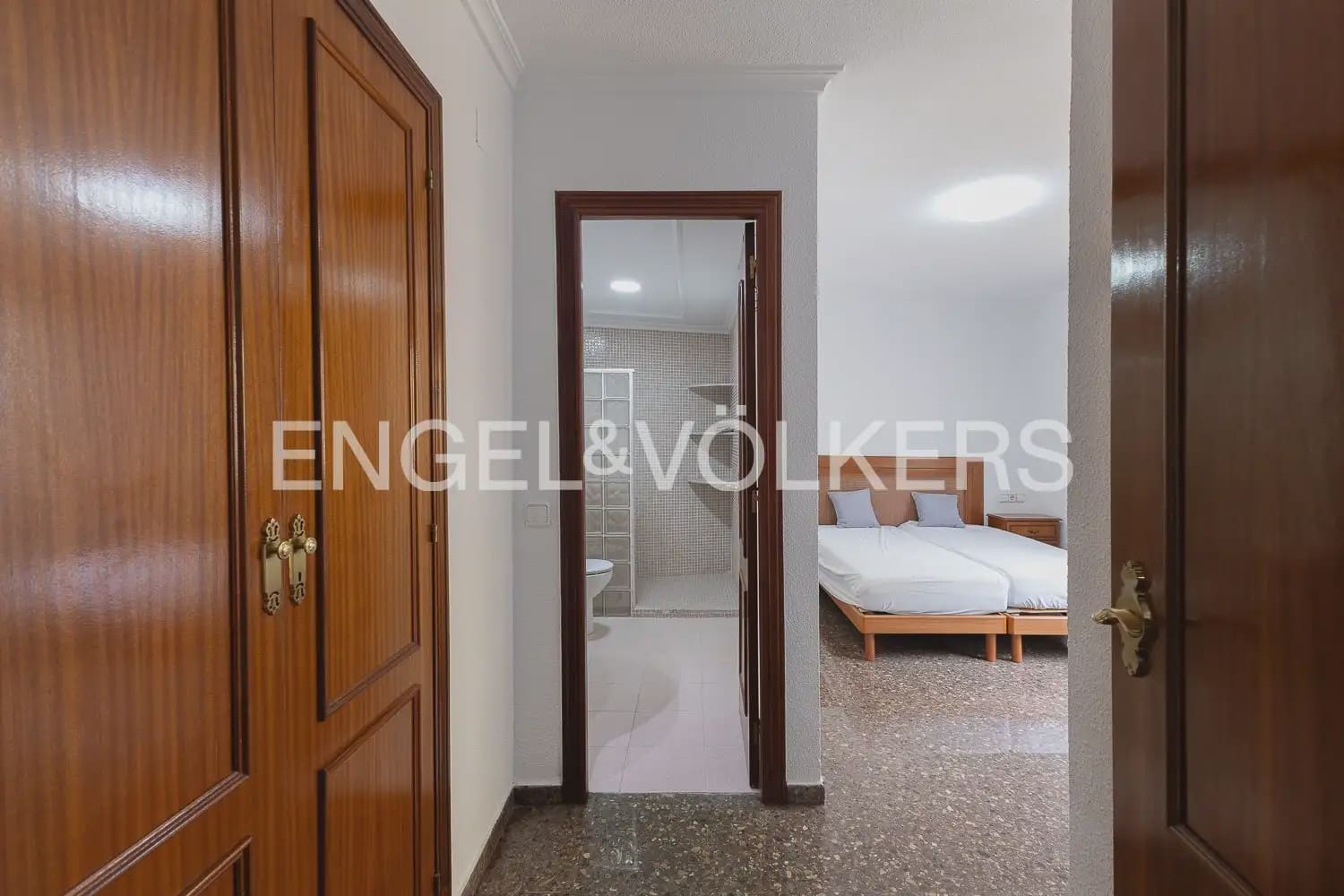 3 sypialnia Mieszkanie do wynajęcia w Miasto Walencja z garażem - 1 500 € (Ref: 9897552)