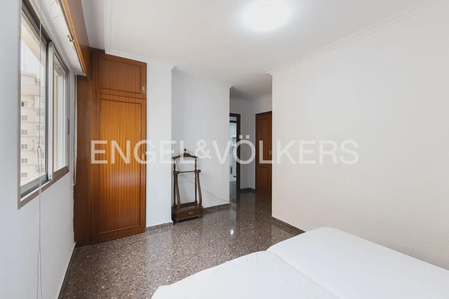 3 sypialnia Mieszkanie do wynajęcia w Miasto Walencja z garażem - 1 500 € (Ref: 9897552)